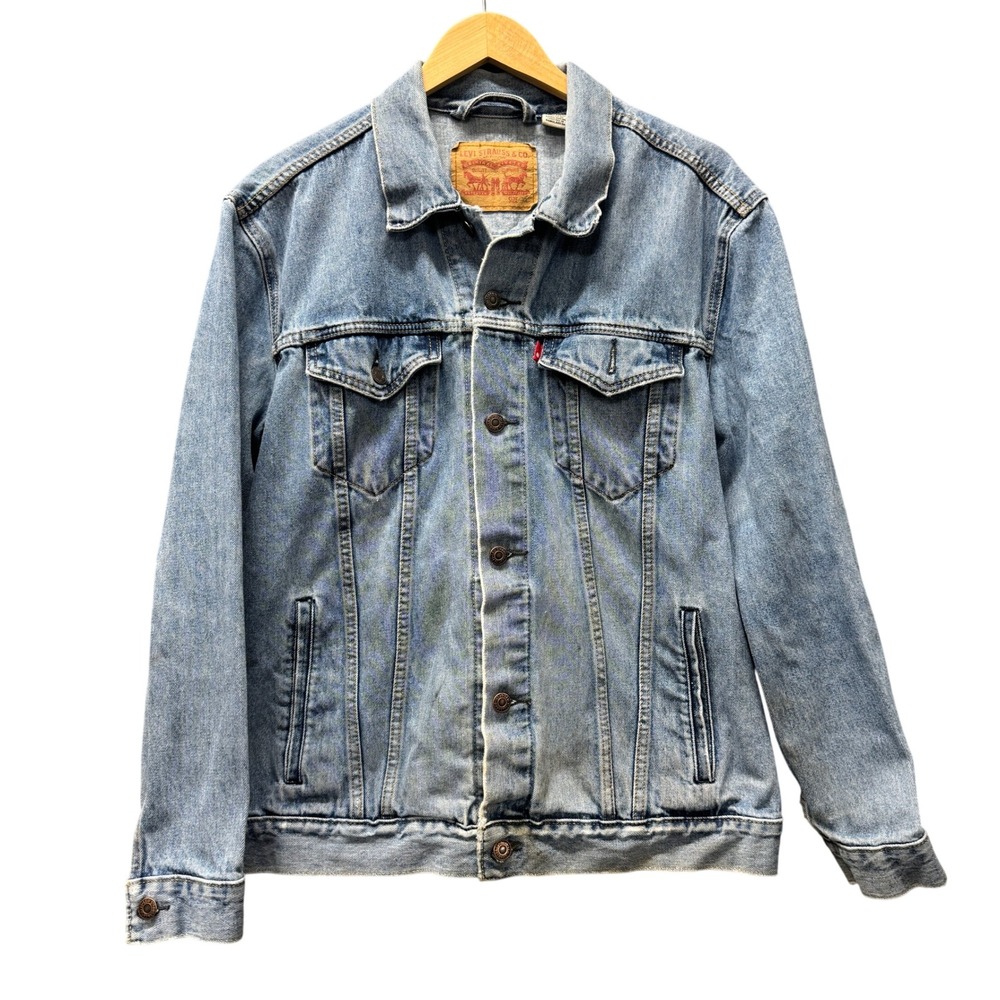 Levi's Trucker Jacket Mens XL Blue Denim Faded Wash Outerwear Classic Button Up